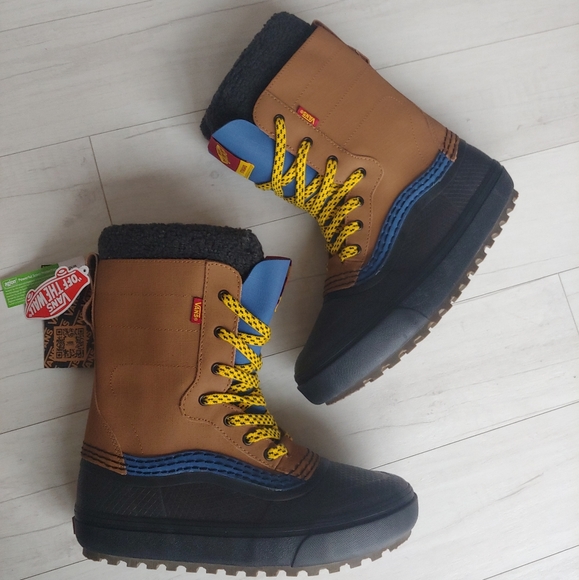 VANS NEW Standard Snow MTE Boots - Picture 4 of 12